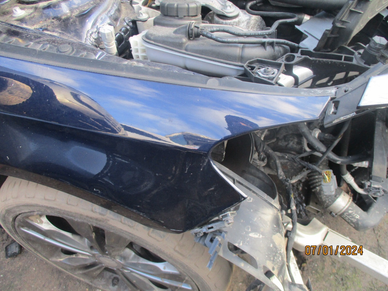 MERCEDES BENZ CLA 2016 C117 OSF DRIVER SIDE FRONT WING PANEL LUNAR BLUE 890