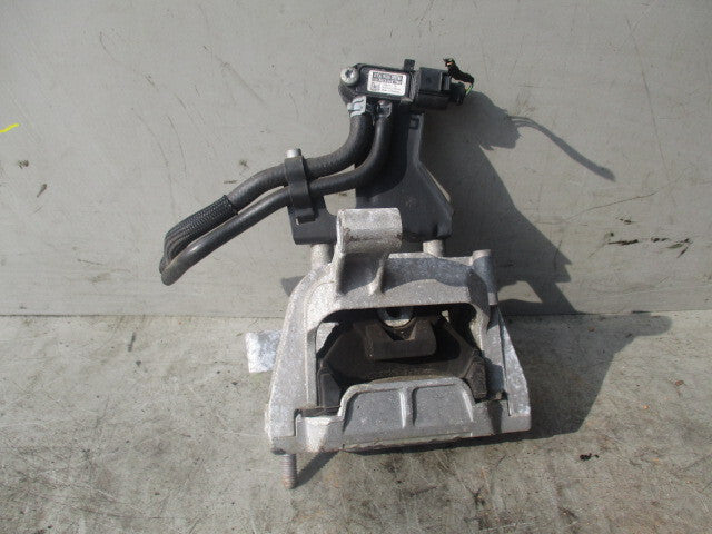 2009 AUDI Q3 8U RIGHT SIDE ENGINE MOUNT 5N0199262