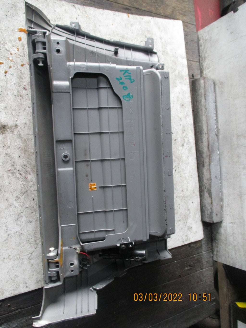 KIA SORENTO 2008 GLOVE BOX STORAGE COMPARTMENT 84541-36700