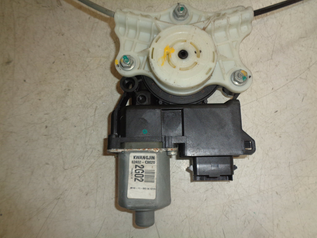 HYUNDAI i20 MK2 2017 OS DRIVER SIDE FRONT DOOR WINDOW MOTOR REGULATOR 82460C8010