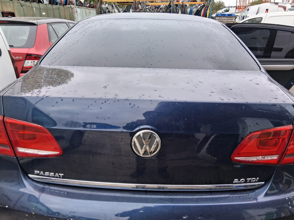 2014 VW VOLKSWAGEN PASSAT B7 SALOON BARE TAILGATE BOOTLID BLUE