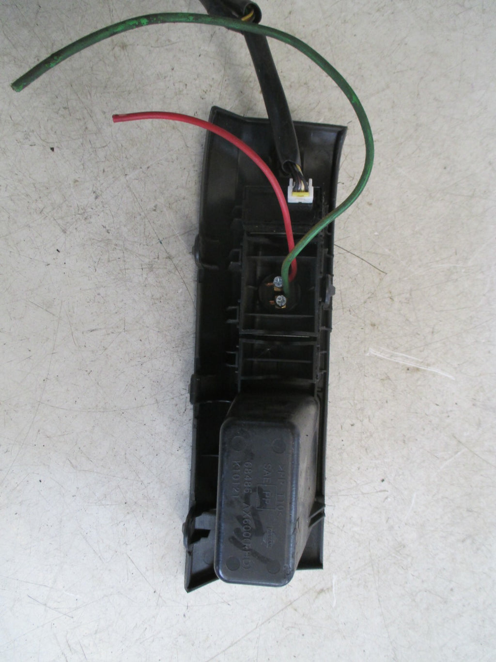 NISSAN MICRA K12 2002-2010 HEADLIGHT AND WING MIRROR ADJUSTER SWITCH 68485AX600