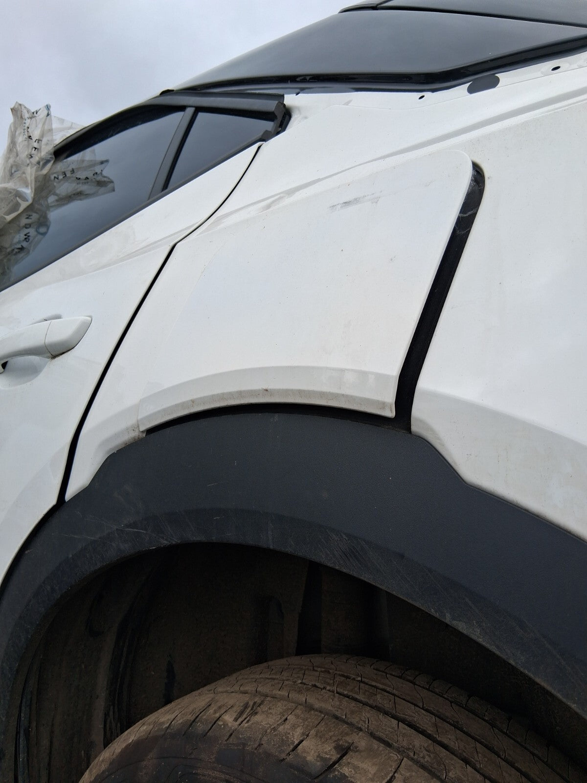 2024 VAUXHALL MOKKA B MK2 FUEL FLAP LID COVER ARCTIC WHITE EWP