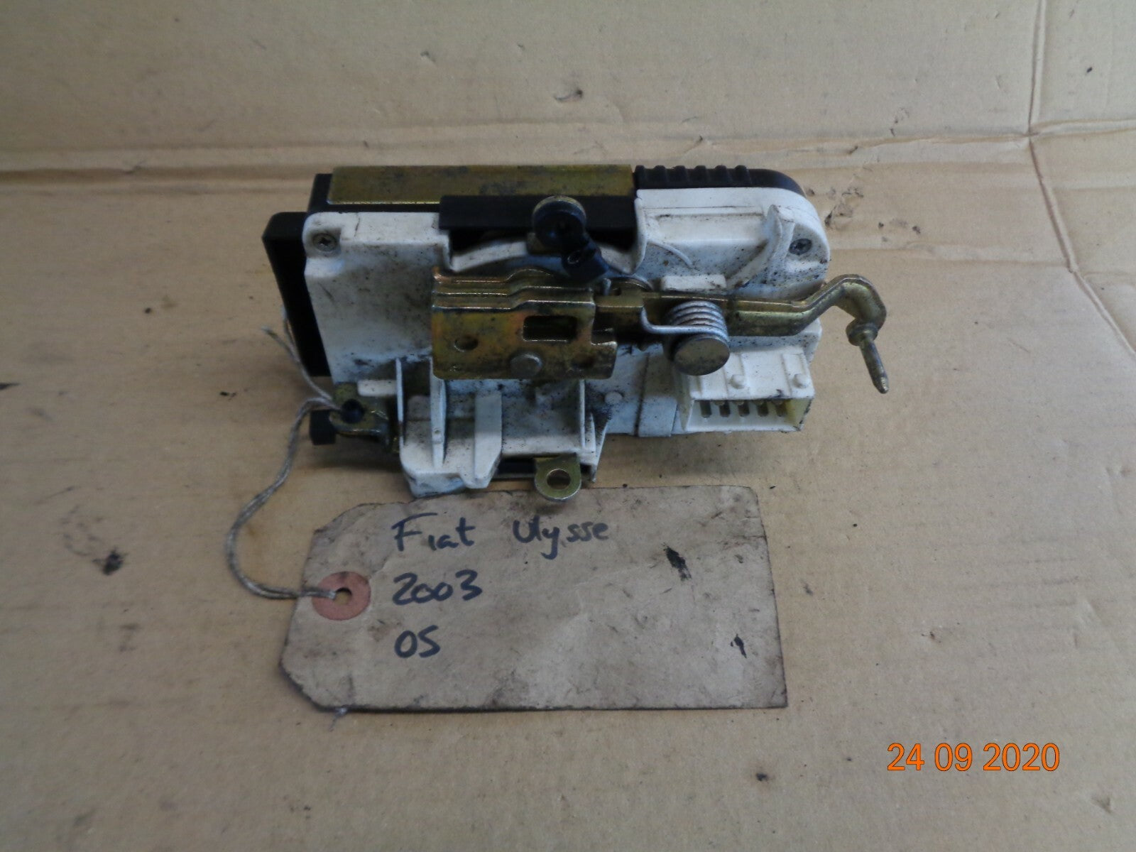 FIAT ULYSSE MK2 2003 2.0 HDI OFF DRIVER SIDE FRONT DOOR LOCK MECH MECHANISM