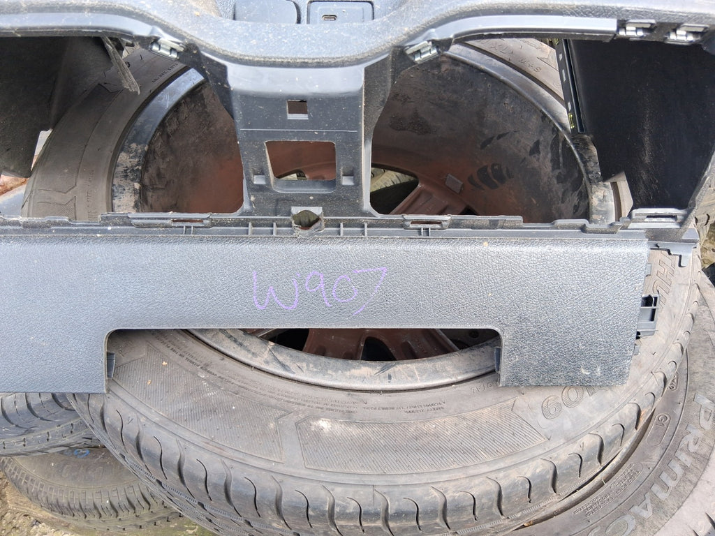 2023 MERCEDES BENZ SPRINTER W907 DASH TRIM & USB PORT A910682601