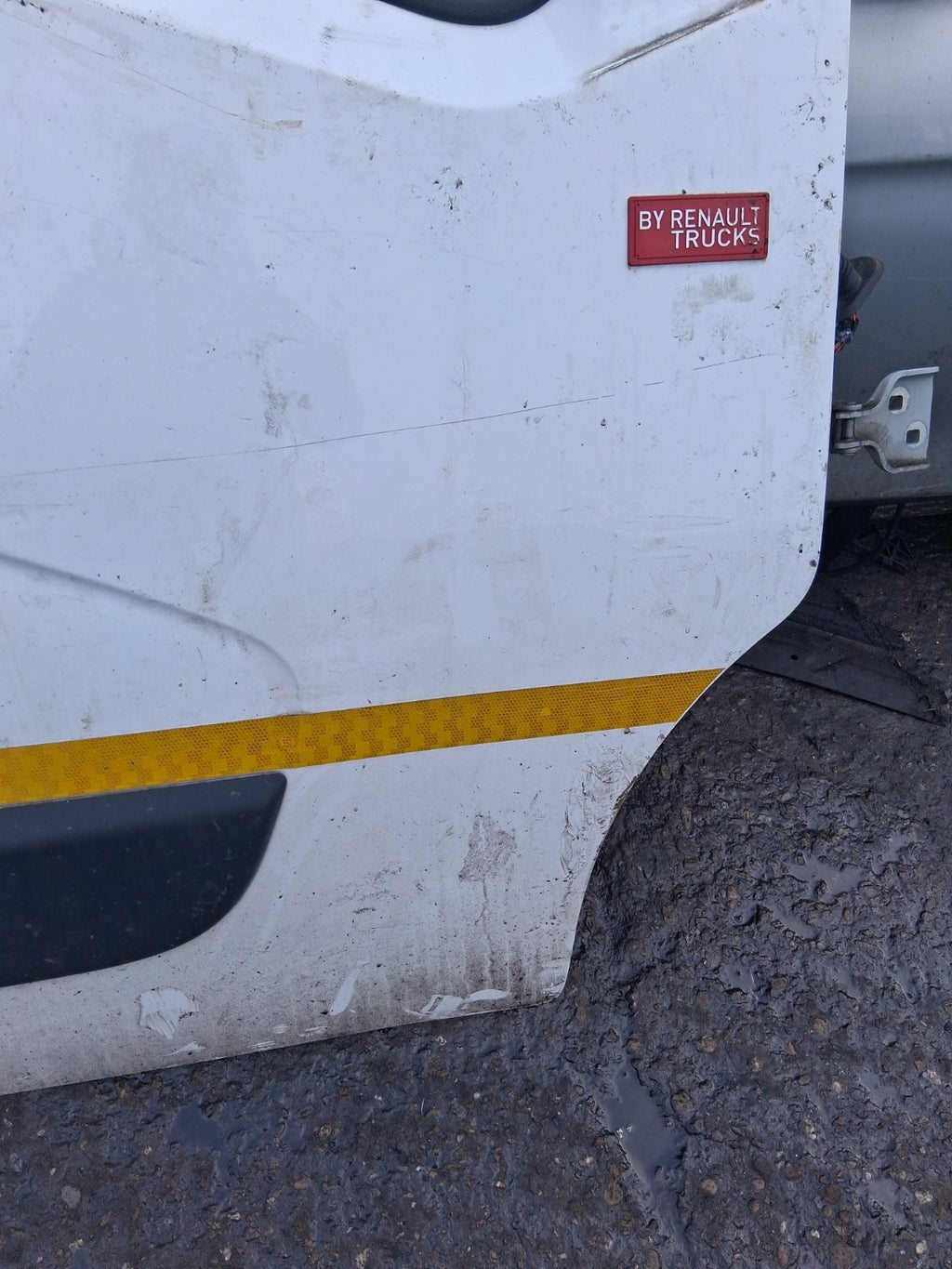 2020 RENAULT MASTER MK3 OSF DRIVER SIDE FRONT DOOR BARE WHITE