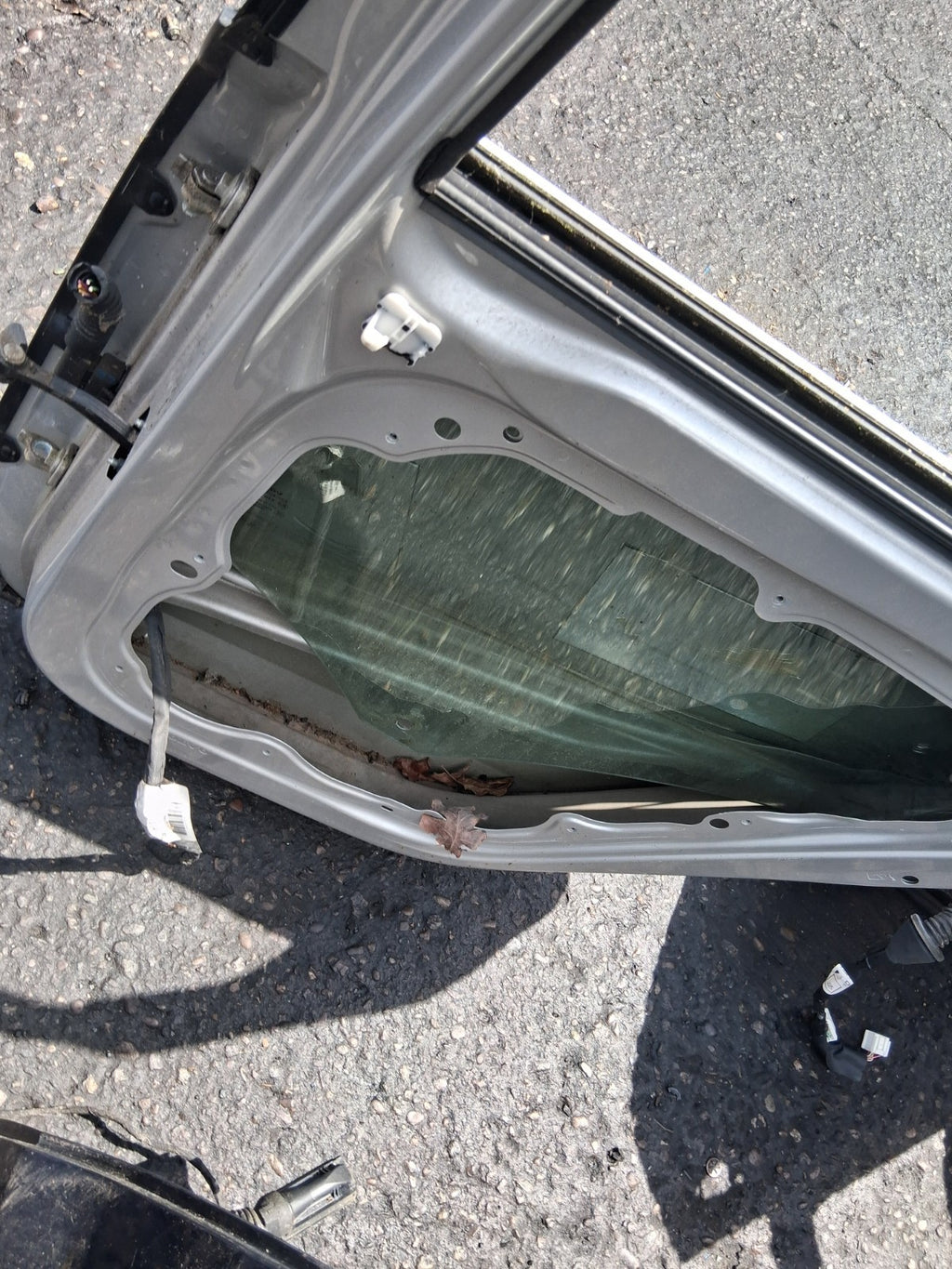 2016 VOLVO V40 D3 OSR DRIVER SIDE REAR RIGHT BARE DOOR SILVER