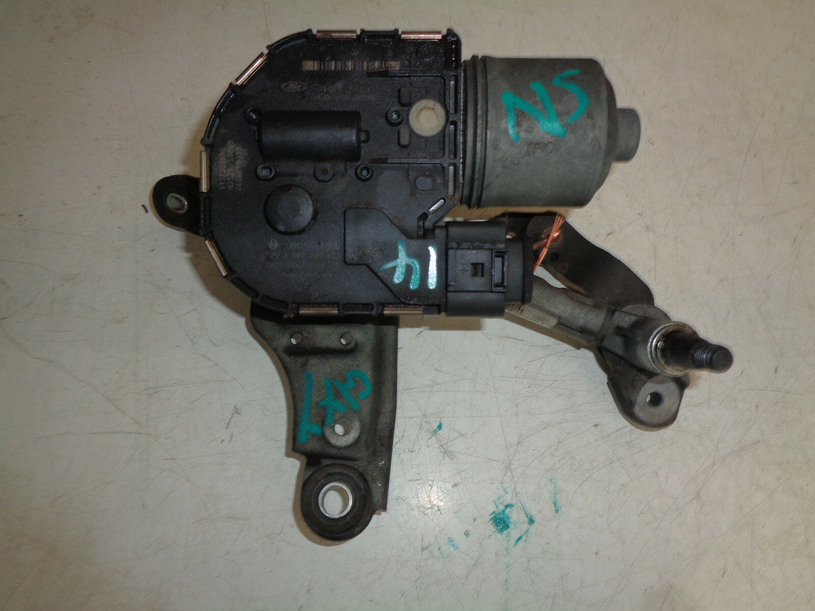 FORD GALAXY 2014 2.0 FRONT NS PASSENGER SIDE WIPER MOTOR 6M2117504CD
