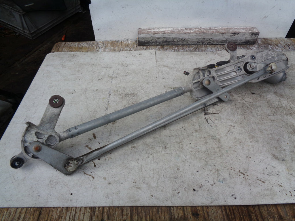 VAUXHALL INSIGNIA 2014 FRONT WIPER MOTOR WITH LINKAGE 13227393