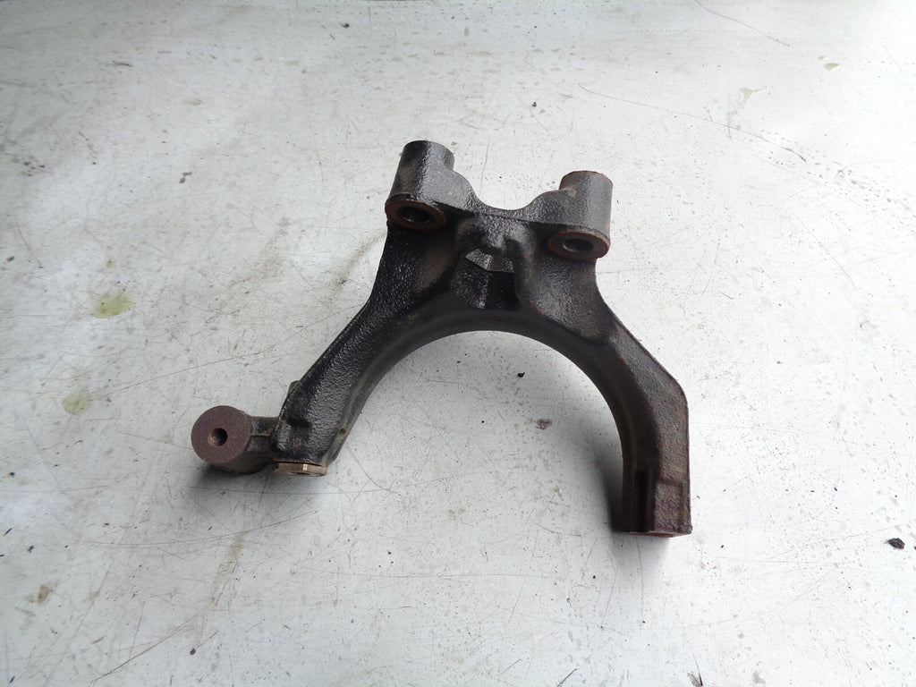 VW VOLKSWAGEN MK7 EXHAUST MANIFOLD RIGHT 04l425