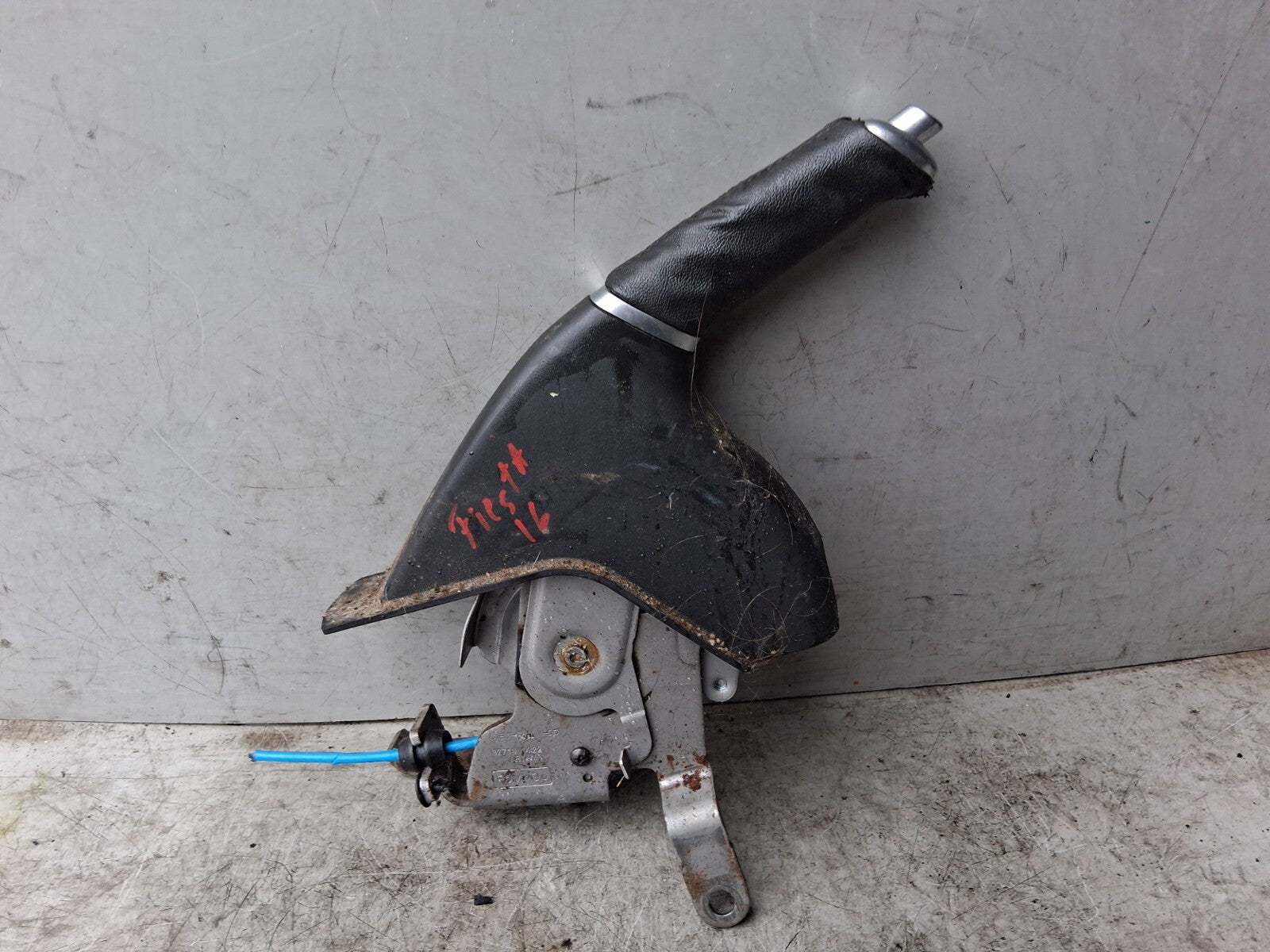 FORD FIESTA MK7 2016 MANUAL HANDBRAKE PARKING BRAKE LEVER MECHANISM