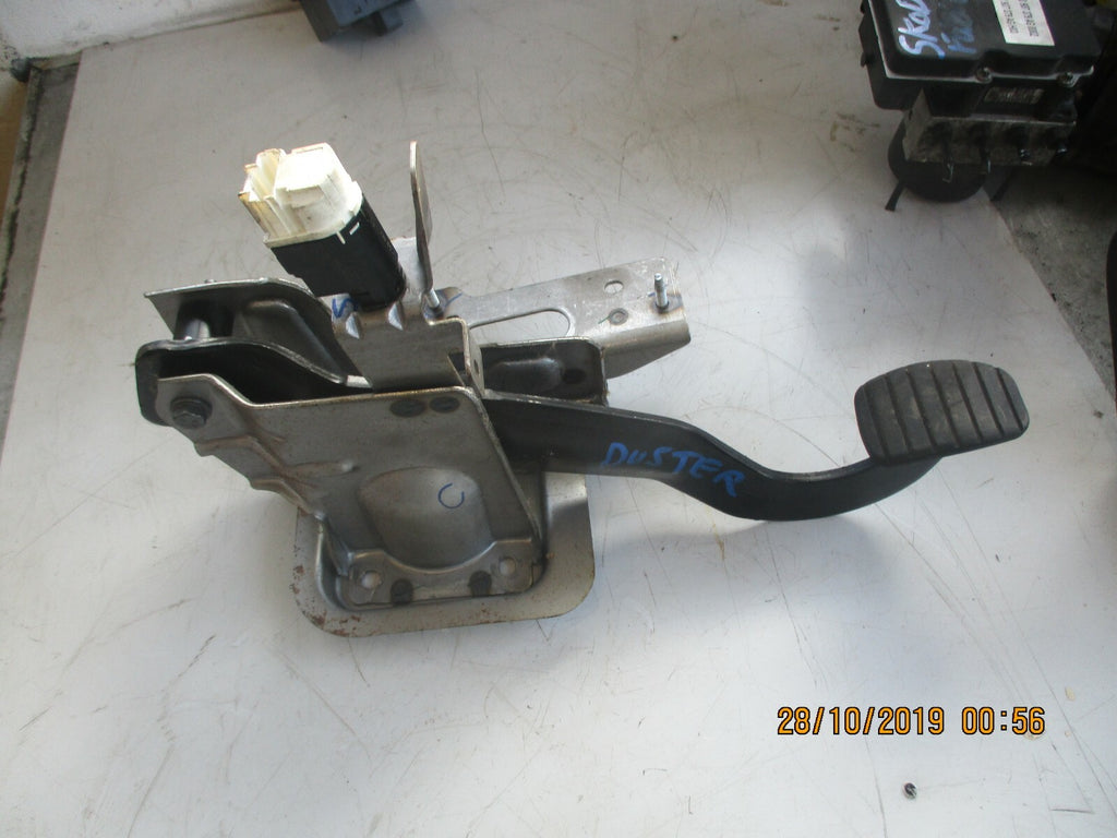 DACIA DUSTER 2017  MK1 BRAKE PEDAL 465018690R