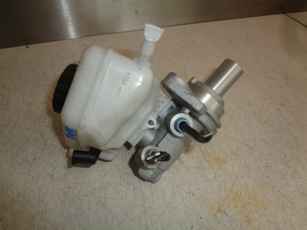 BMW 1 SERIES F20 2019 2.0 PETROL BRAKE MASTER CYLINDER 7851569