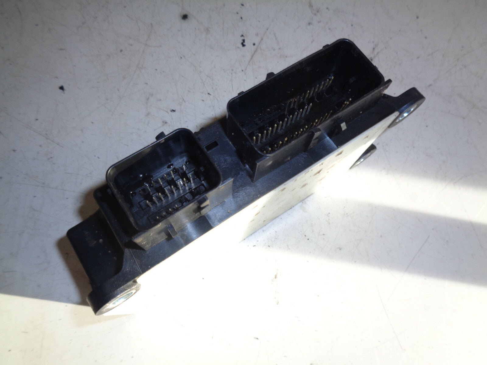 VAUXHALL CORSA E MK4  2014-2019 1.2 PETROL AIRBAG CONTROL MODULE 13597092