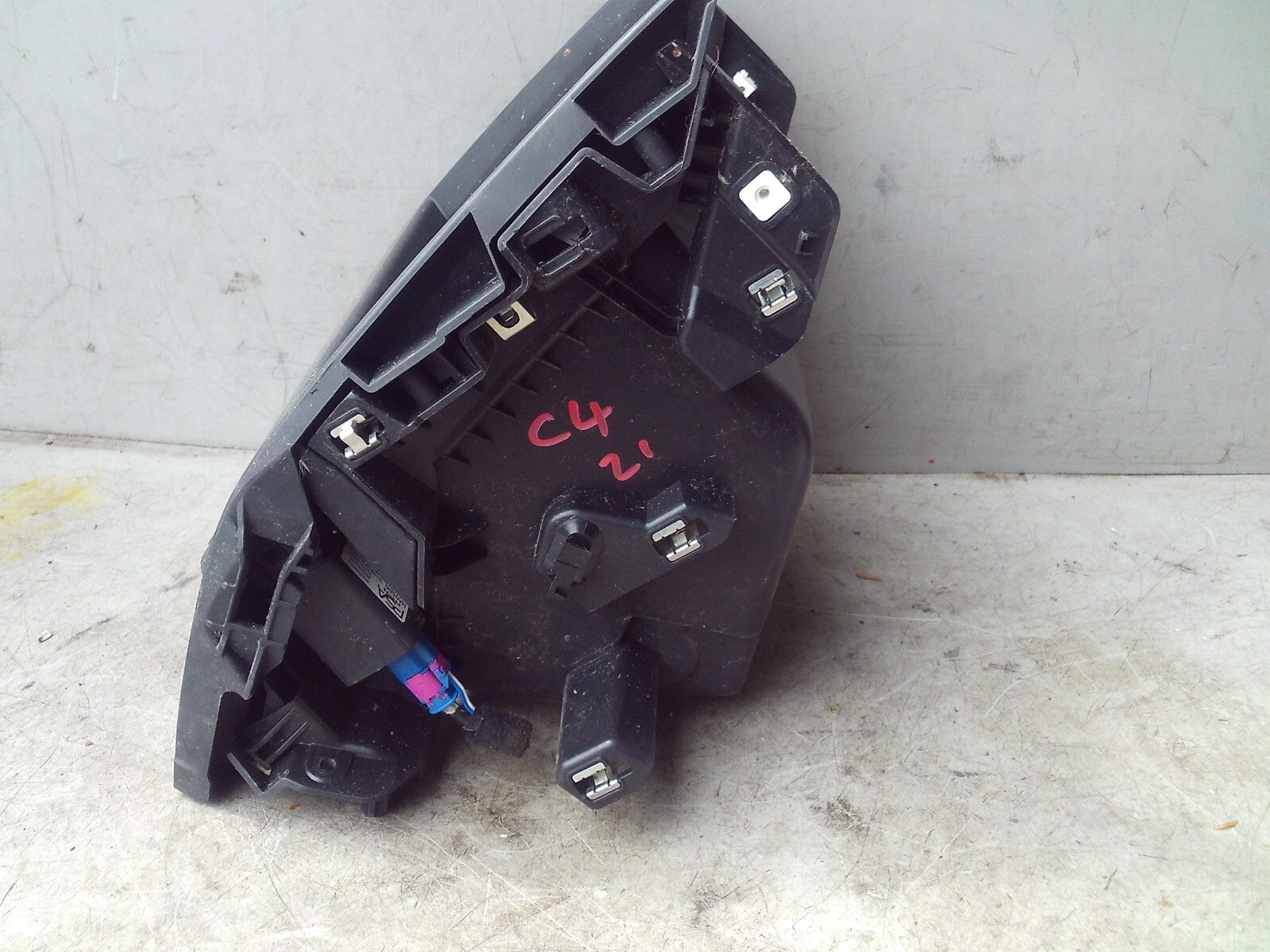 2021 CITROEN C4 MK3 REAR GLOVE BOX FLOOR STORAGE