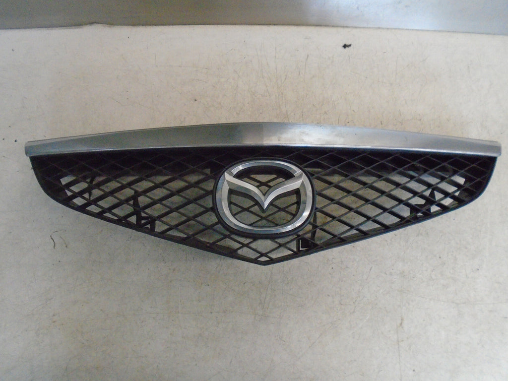 MAZDA PREMACY 2003 FRONT BUMPER BADGE GRILL C14550712