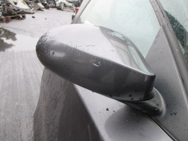 2007 BMW 1 SERIES E87 OSF DRIVER SIDE MANUAL FOLD WING MIRROR GREY
