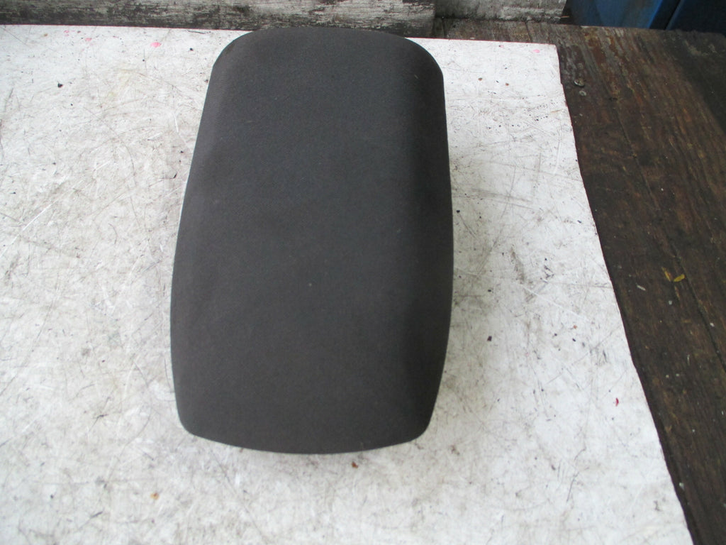 TOYOTA AURIS 2018 MK2 CENTRE CONSOLE ARMREST