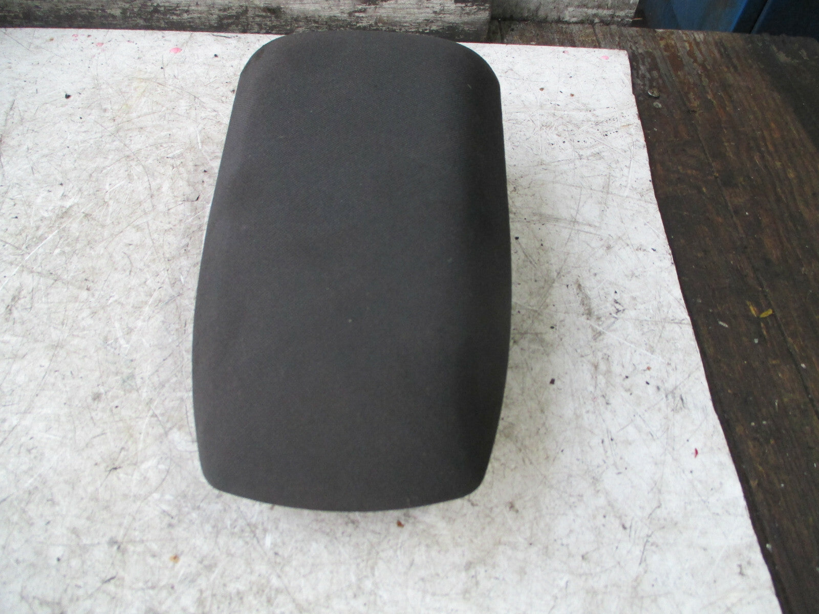 TOYOTA AURIS 2018 MK2 CENTRE CONSOLE ARMREST