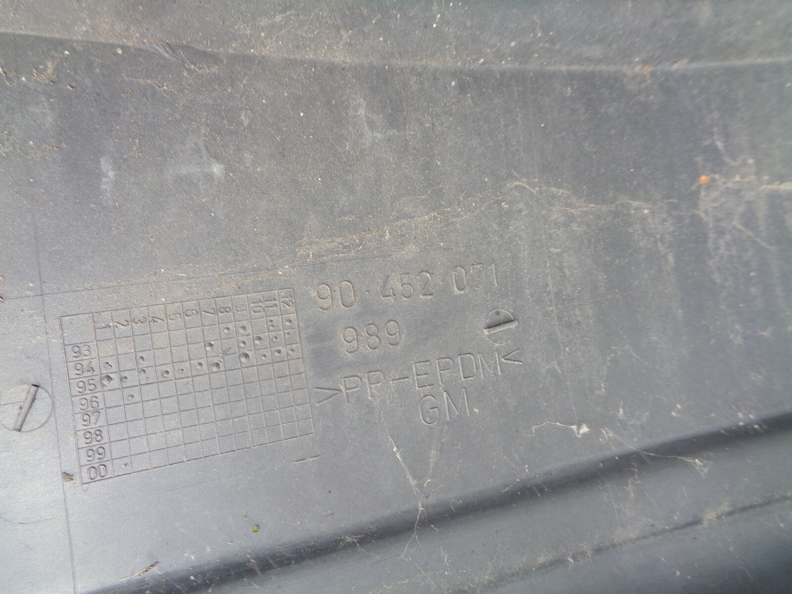VAUXHALL ASTRA F MK3 1996 REAR COMPLETE BUMPER PLASTIC