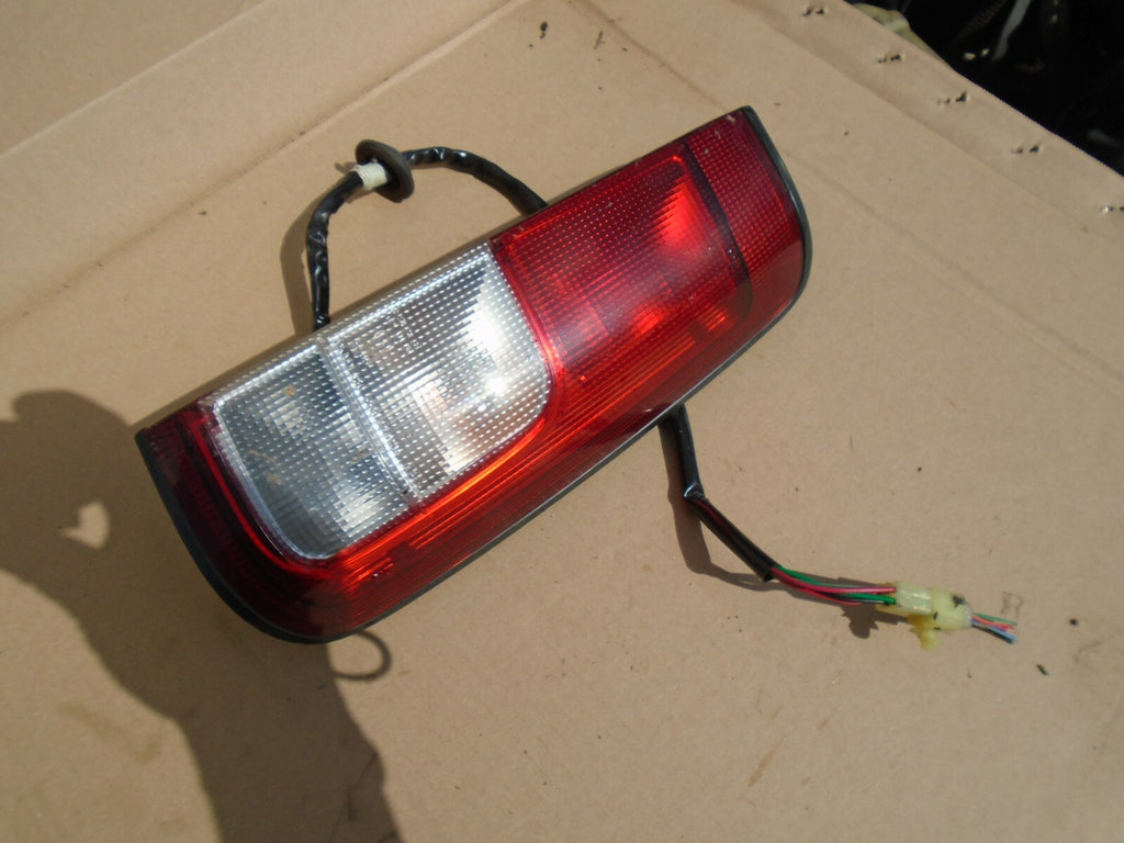 SUZUKI IGNIS 2001 OSR DRIVER SIDE REAR BRAKE TAIL LIGHT CLUSTER ASSEMBLY