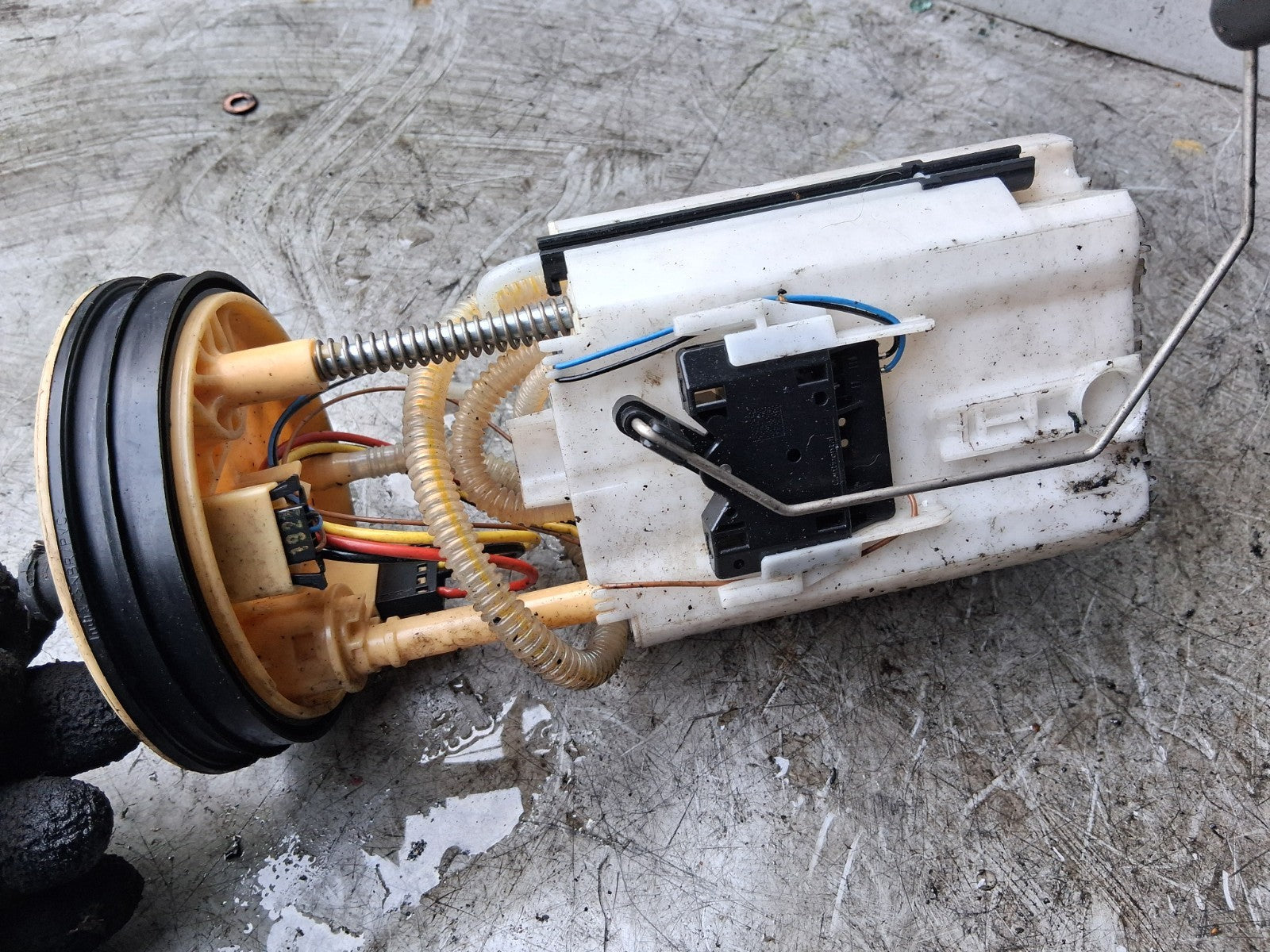 2022 VW VOLKSWAGEN CRAFTER MK2 2.0 TDI DIESEL FUEL SENDING PUMP 2N0919050D