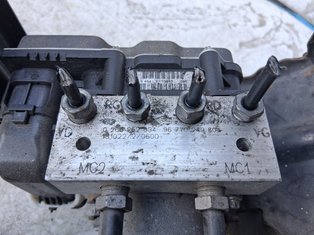 2013 CITROEN C4 MK2 1.6 DIESEL ABS PUMP MODULATOR 9677024980