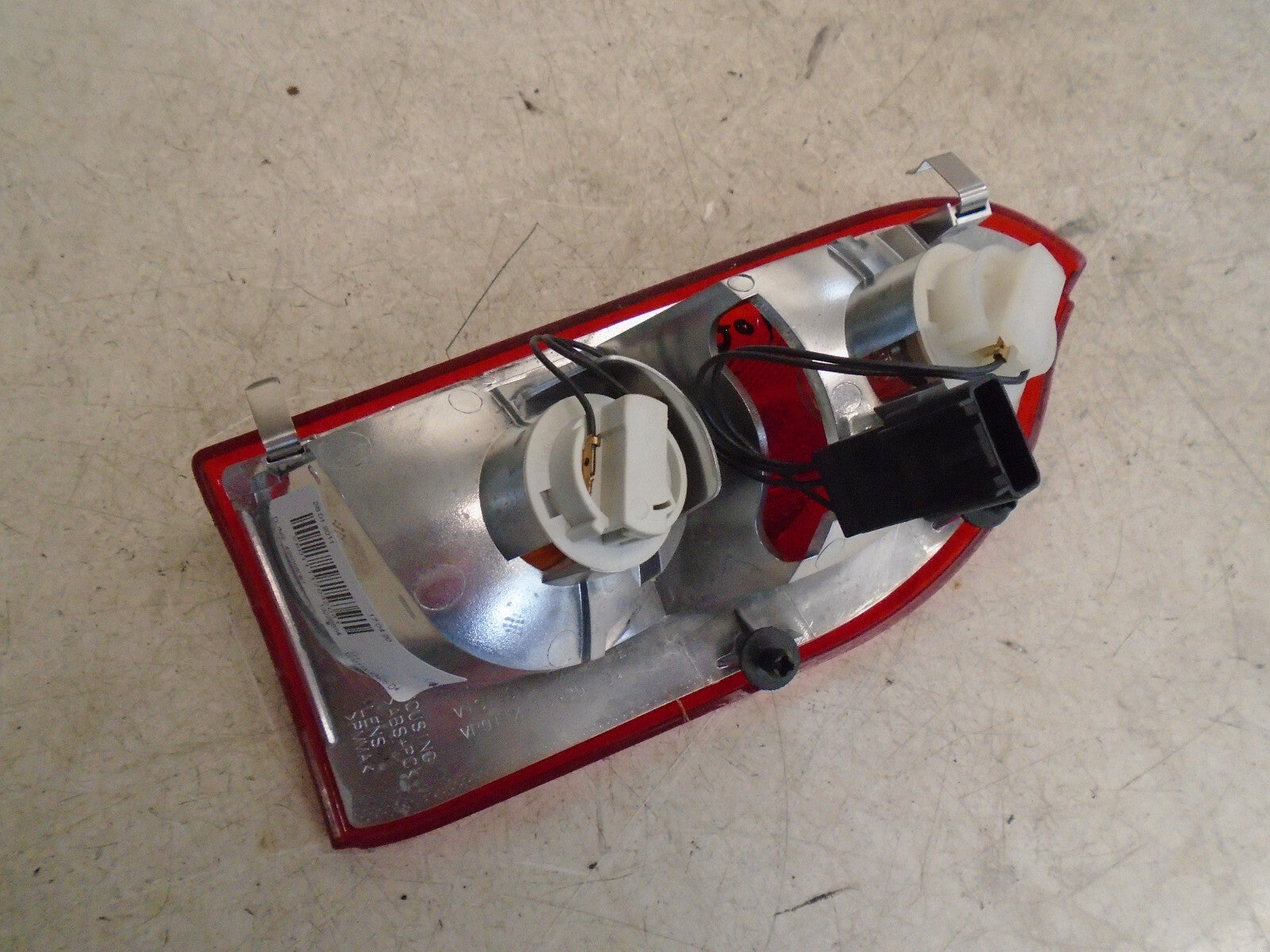 VAUXHALL INSIGNIA MK1 2011 ESTATE NSR PASSENGER REAR INNER TAIL LIGHT 13226854