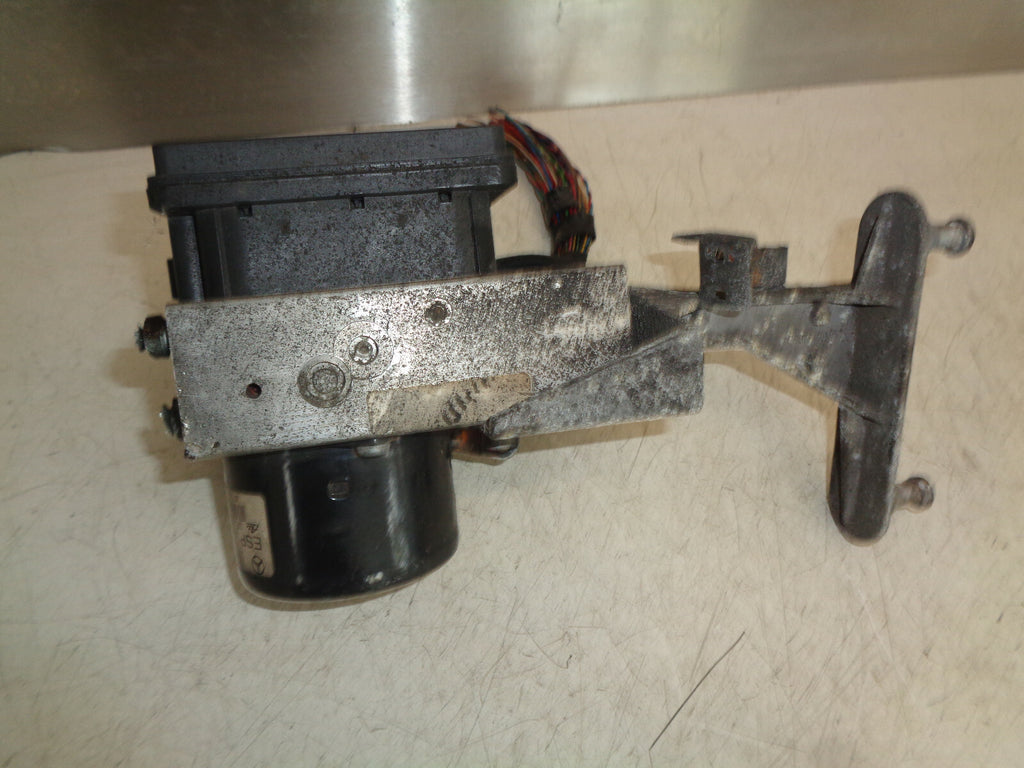 MERCEDES BENZ C CLASS W203 ABS PUMP MODULE A2095453932