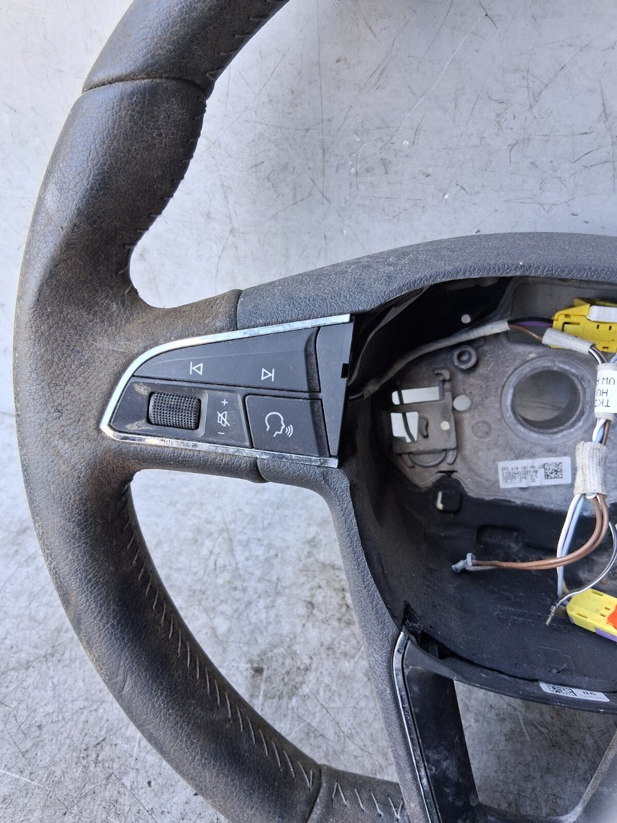 SEAT IBIZA MK5 2018 6F KJ MULTIFUNCTIONAL STEERING WHEEL 310534400027