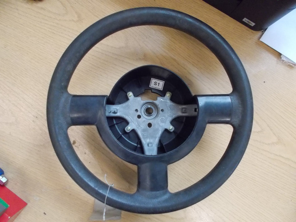 2008 CHEVROLET MATIZ BLACK STEERING WHEEL. NO AIRBAG.