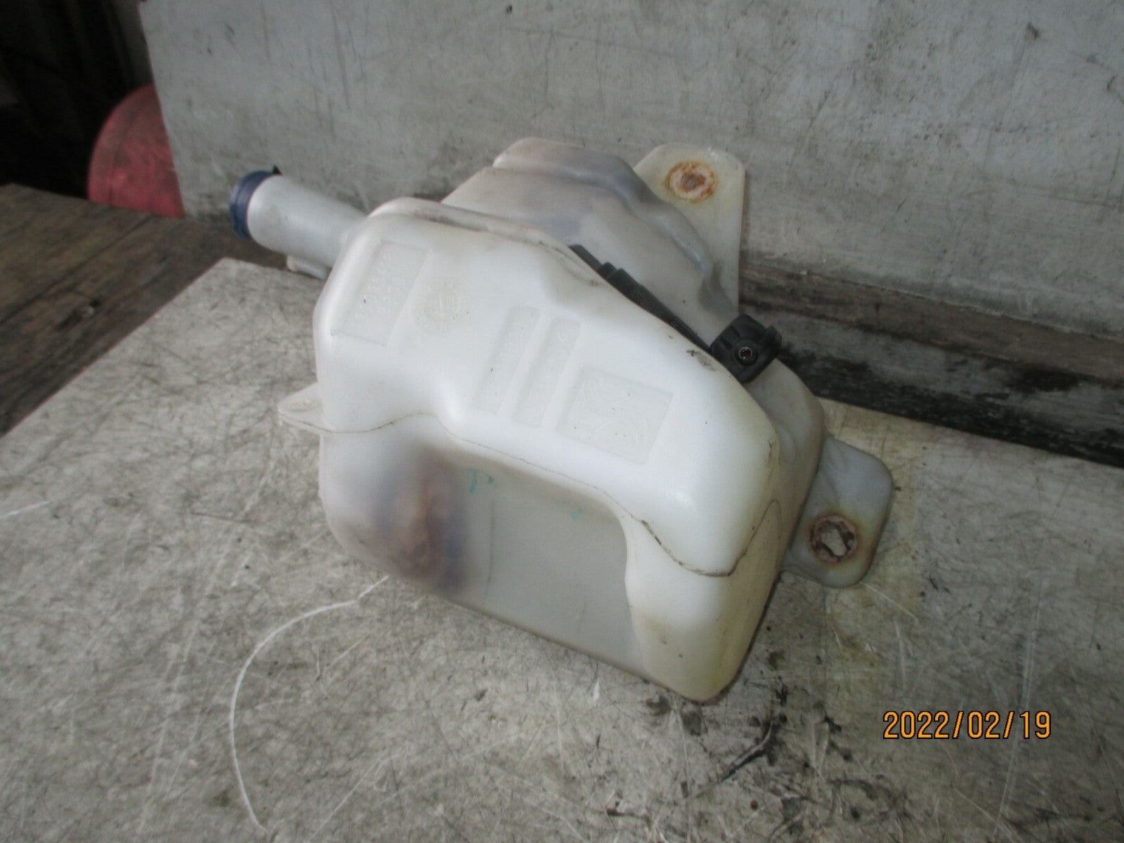 FIAT PUNTO 2006 MK3 FRONT WINDSCREEN WASHER BOTTLE