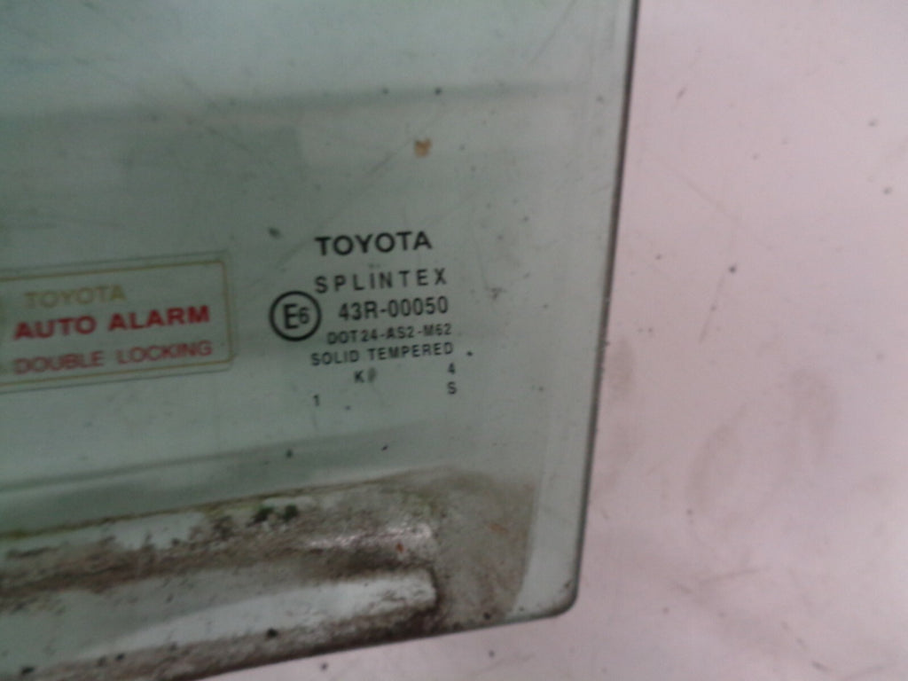 TOYOTA AVENSIS 2004 1.8 PETROL NSF PASSENGER SIDE FRONT DOOR WINDOW GLASS
