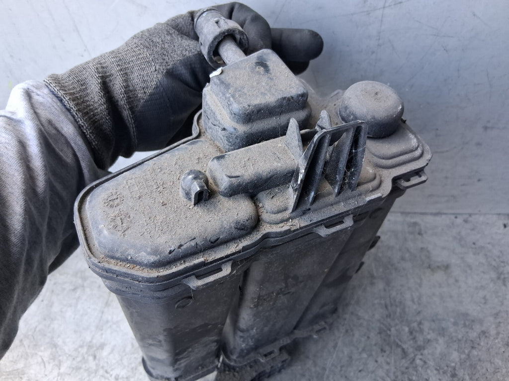 2014 VW VOLKSWAGEN UP ACTIVATED CHARCOAL CARBON FILTER 2Q0201801A