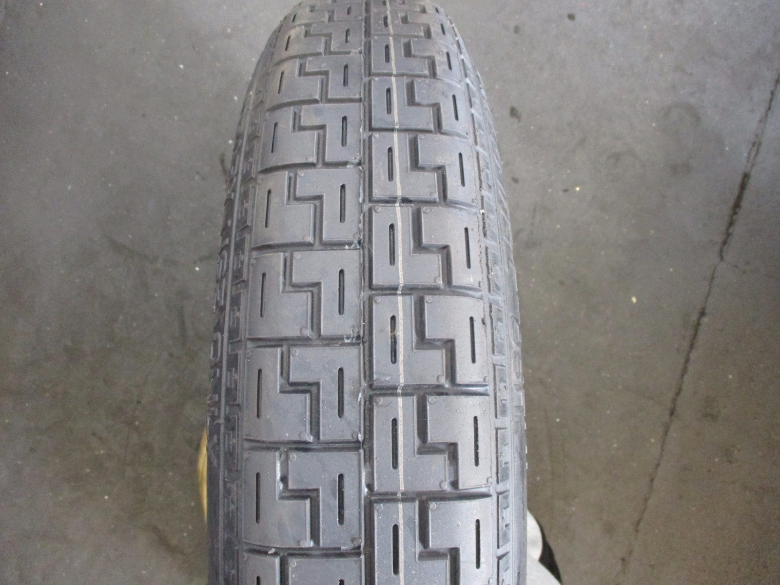 MK3 FORD MONDEO SINGLE TYRE 125/85 R 16
