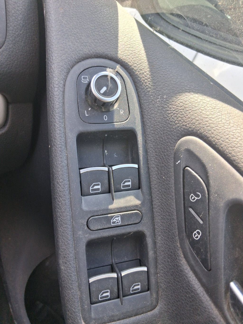 2012 VW VOLKSWAGEN GOLF MK6 DRIVER SIDE FRONT POWERFOLD WINDOW CONTROL SWITCH