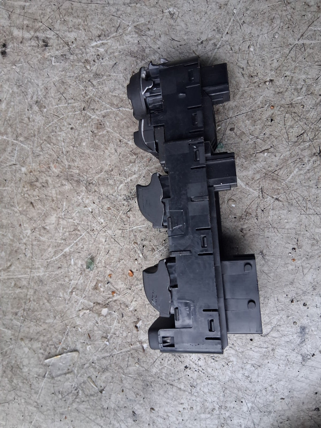 2021 CITROEN C4 MK3 OSF DRIVER SIDE FRONT RIGHT WINDOW CONTROL SWITCH 98349233ZD