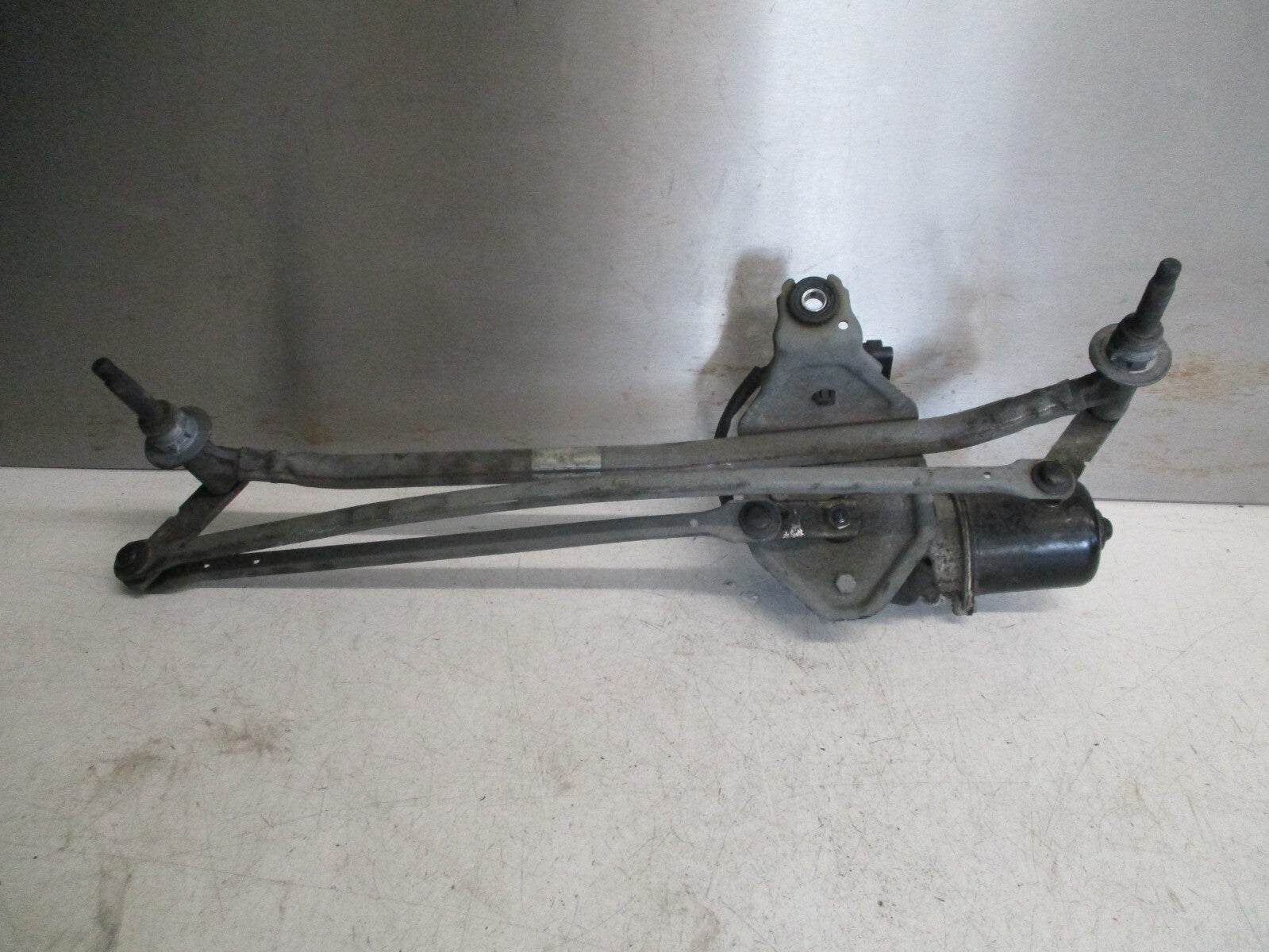 VAUXHALL VIVARO MK1 2014 FRONT WINDSCREEN WIPER MOTOR LINKAGES