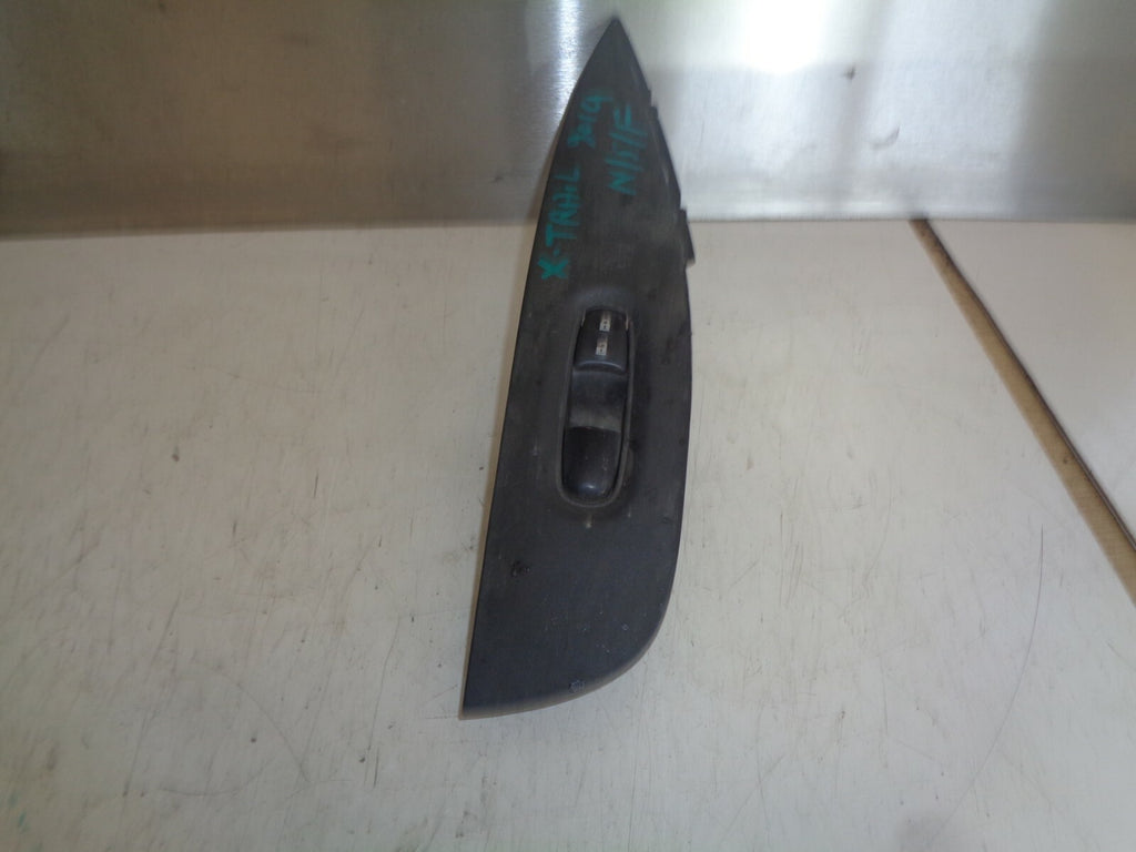 NISSAN XTRAIL MK3 FACELIFT 2019 NS PASSENGER SIDE FRONT WINDOW SWITCH 809614CE1A