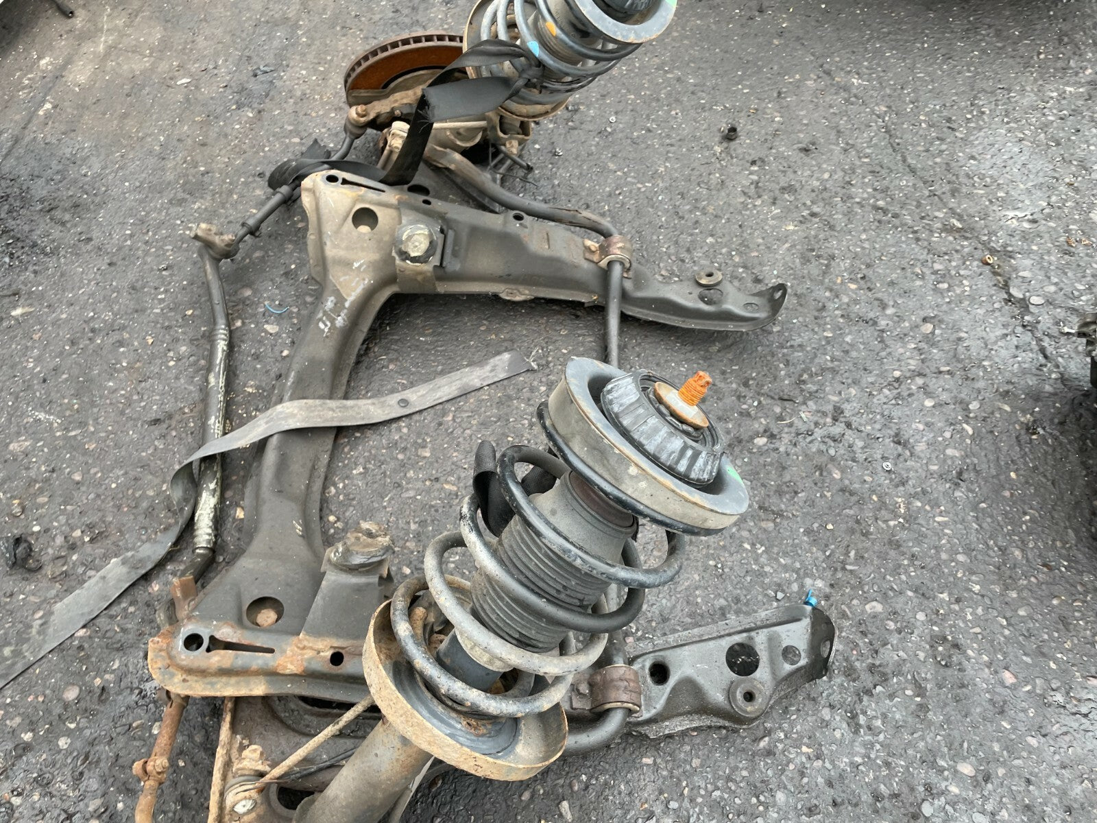 VAUXHALL OMEGA 2001 2.2 PETROL OS DRIVER SIDE LEG SHOCK SPRING HUB COMPLETE