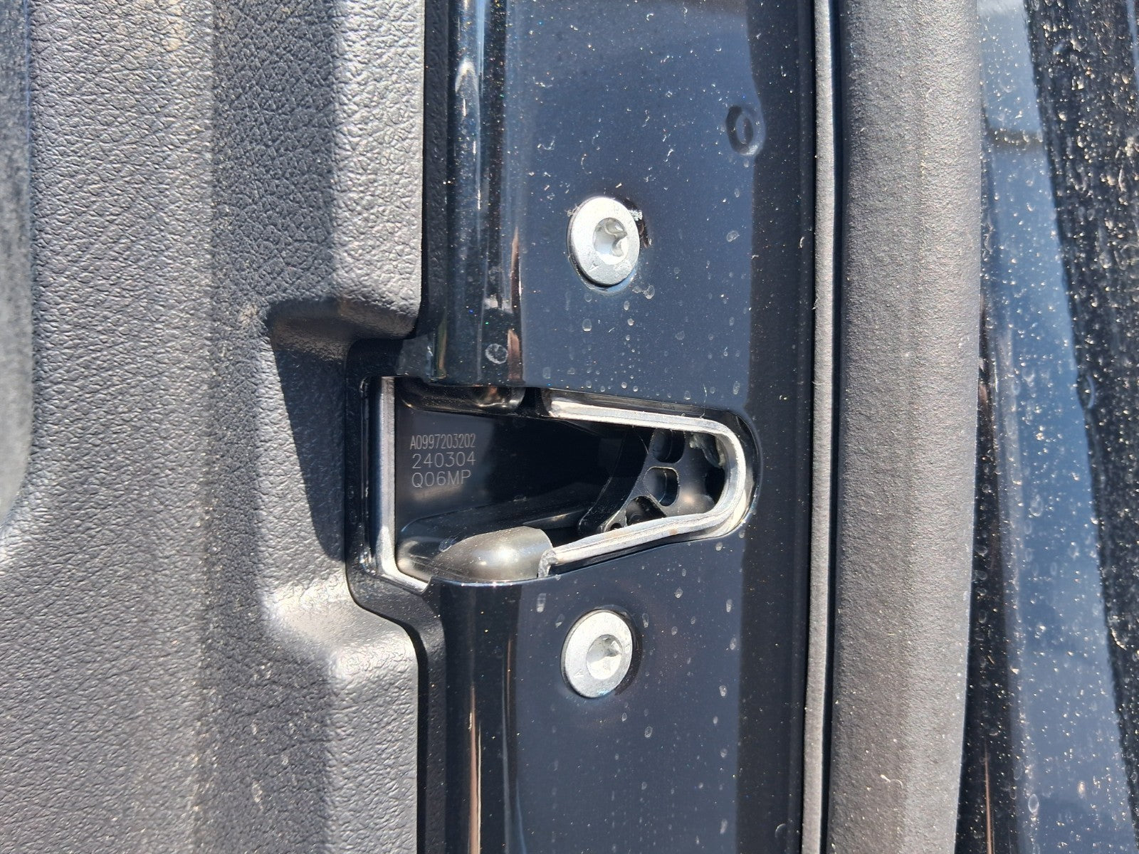 2023 MERCEDES BENZ A CLASS AMG W177 OSF DRIVER SIDE FRONT DOOR LOCK MECHANISM