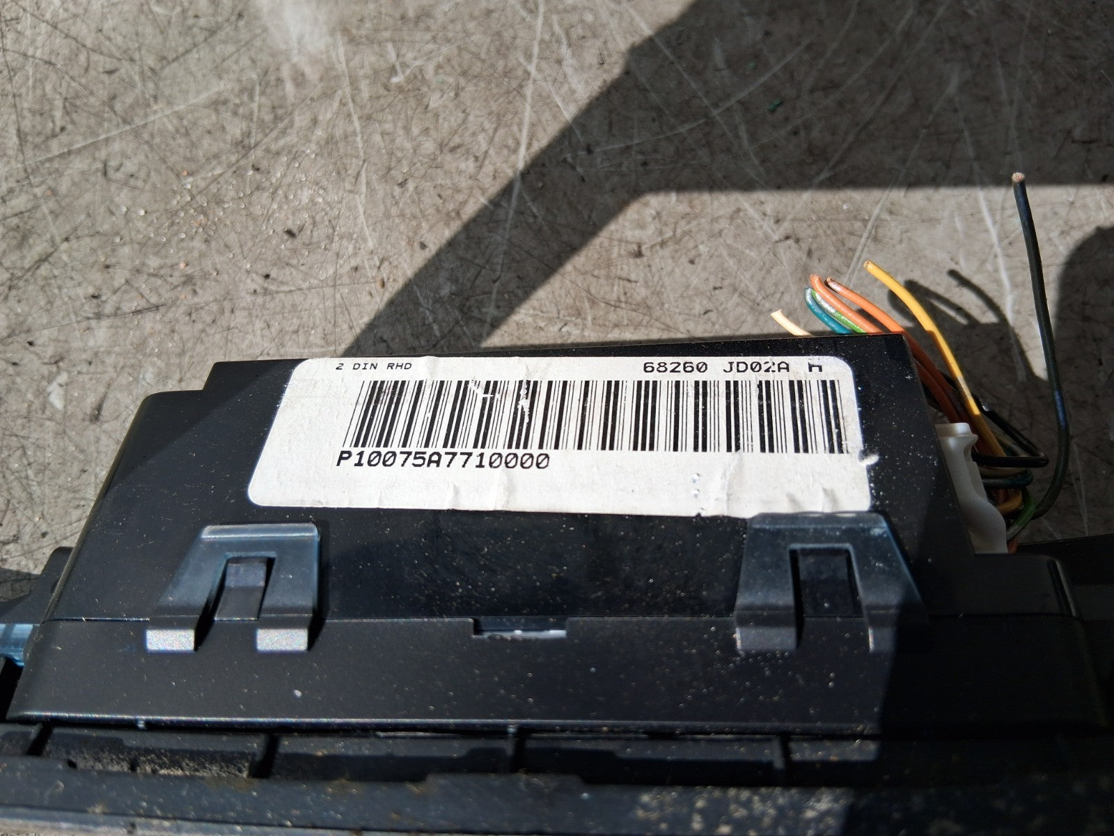 2008 NISSAN QASHQAI J10 MK1 FRONT DASHBOARD CENTRE AIR VENT WITH HAZARD SWITCH