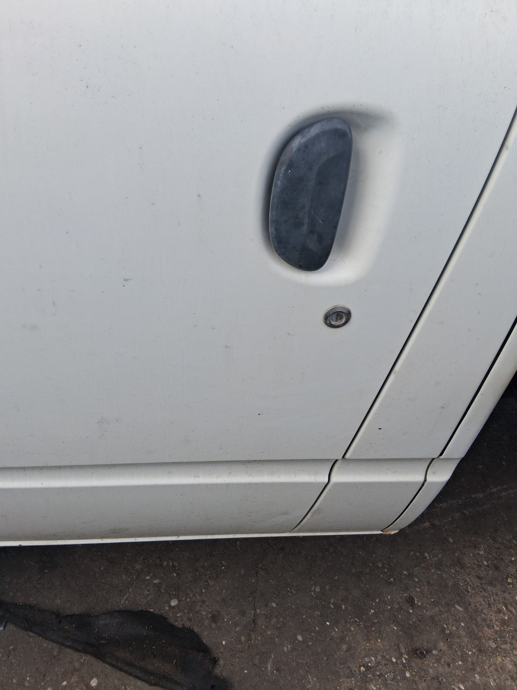 2020 SAIC LDV V80 NSF PASSENGER SIDE FRONT LEFT EXTERIOR DOOR HANDLE