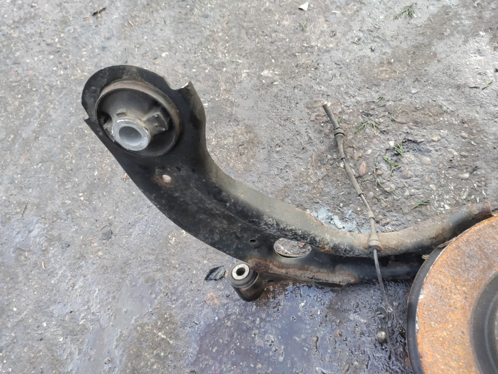2020 MAZDA CX 3 MK1 2.0 PETROL NSF PASSENGER SIDE FRONT HUB, CALIPER & WISHBONE