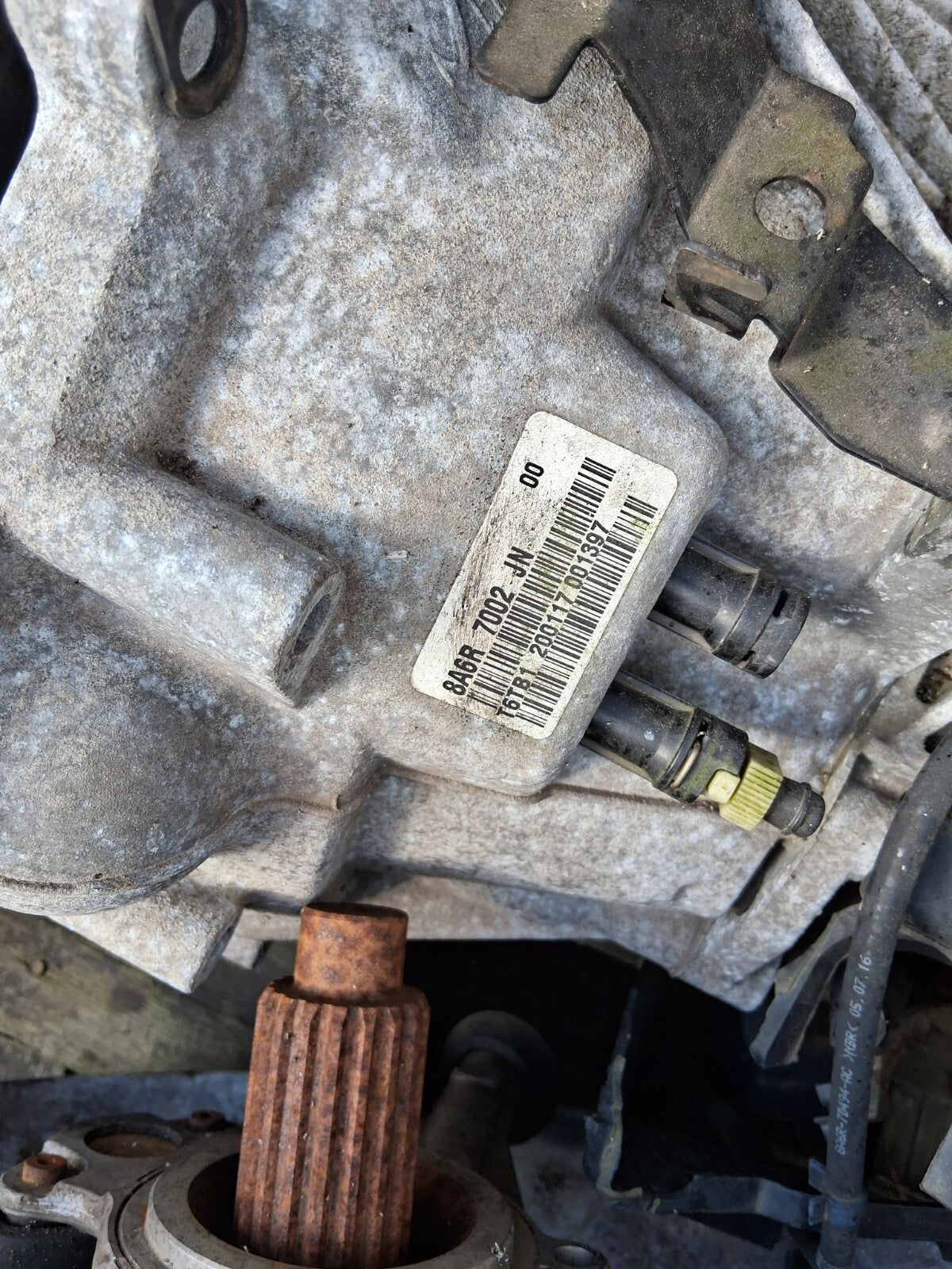 FORD FIESTA MK7 2014 1.2 PETROL 5 SPEED MANUAL GEARBOX 8A6R7002JN