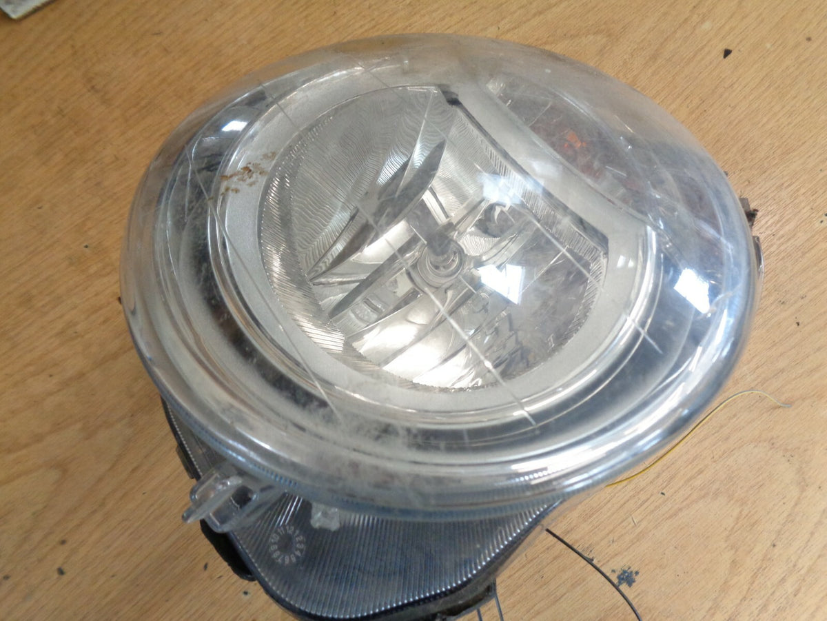FIAT 500 FRONT RIGHT HEADLIGHT 45540711DX RHD DAMAGED