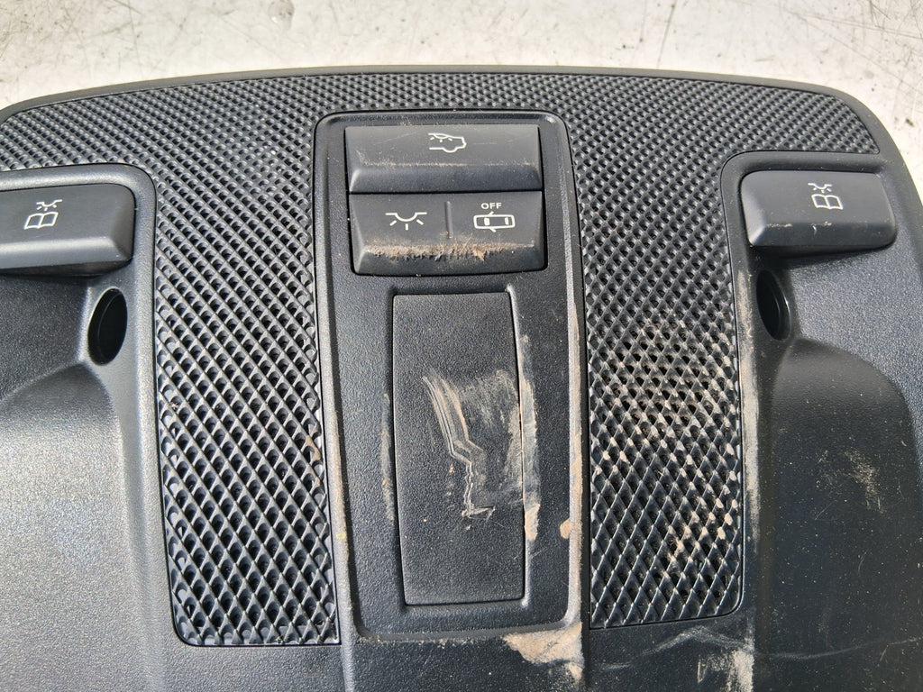 2016 MERCEDES CLA C117 INTERIOR FRONT ROOF READING LIGHT A0009004508
