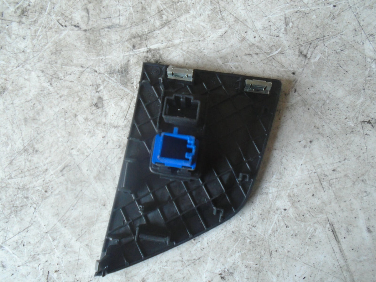 VOLKSWAGEN POLO 2019 MK6 AW PASSENGER AIRBAG DEACTIVATION LIGHT HAZARD SWITCH