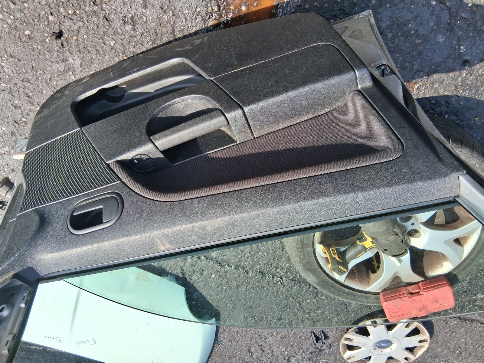 2006 FORD FIESTA MK6 NSF PASSENGER SIDE FRONT LEFT COMPLETE DOOR SILVER