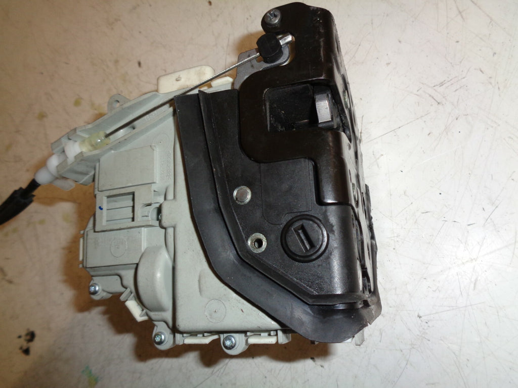 AUDI A4 B8 2014 NSR PASSENGER SIDE REAR DOOR LOCK MECHANISM 8K0839015C